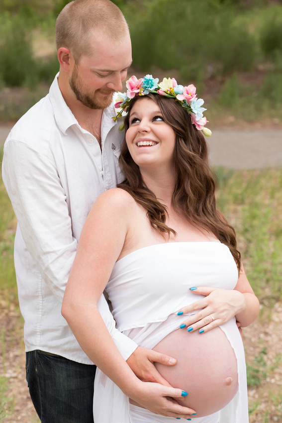 Maternity photo session by Pueblo photographer K.D. Elise Photography